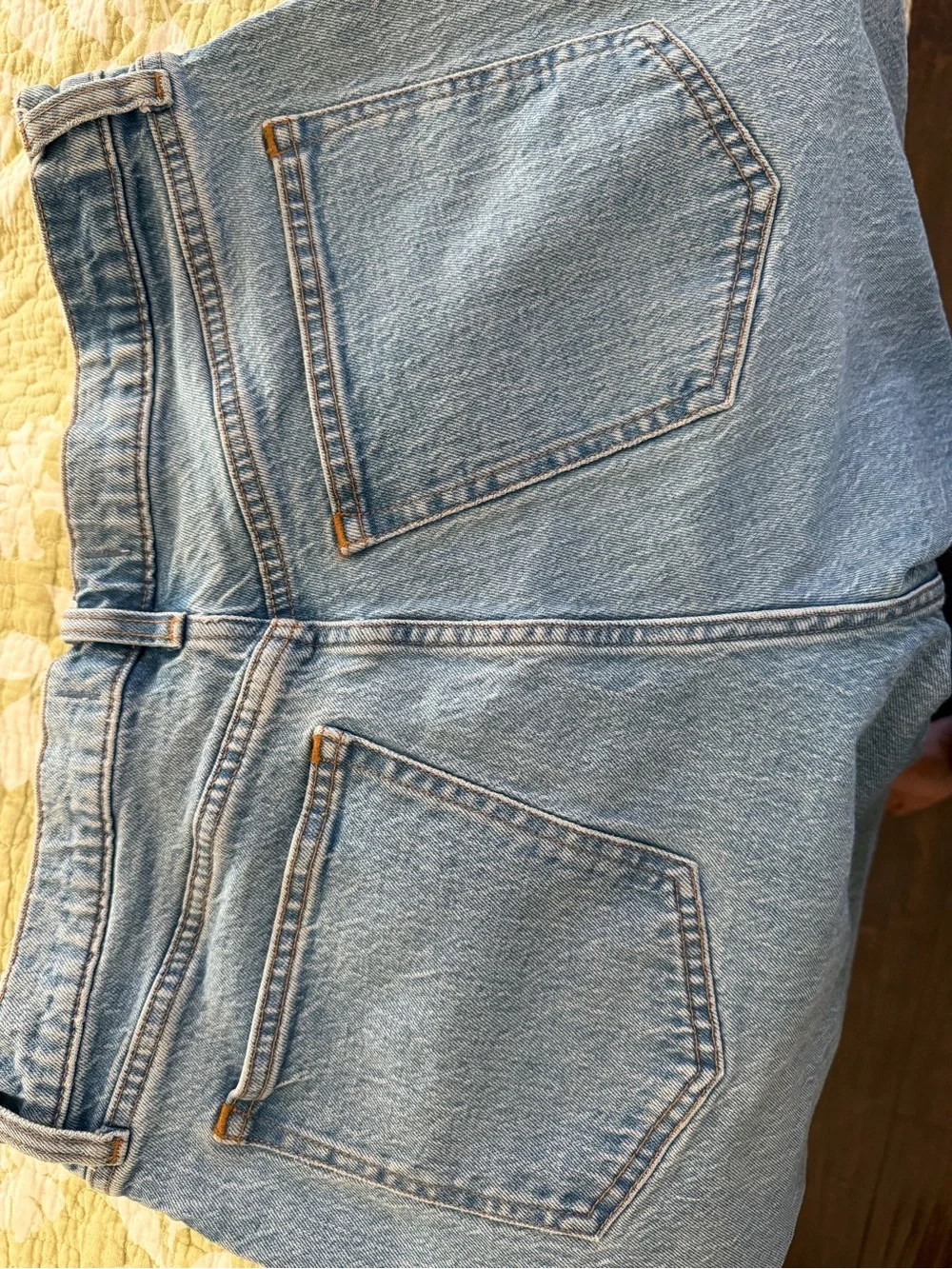 Womens Abercrombie & Fitch Classic Light Blue  Straight-Leg Jeans, size 32 short